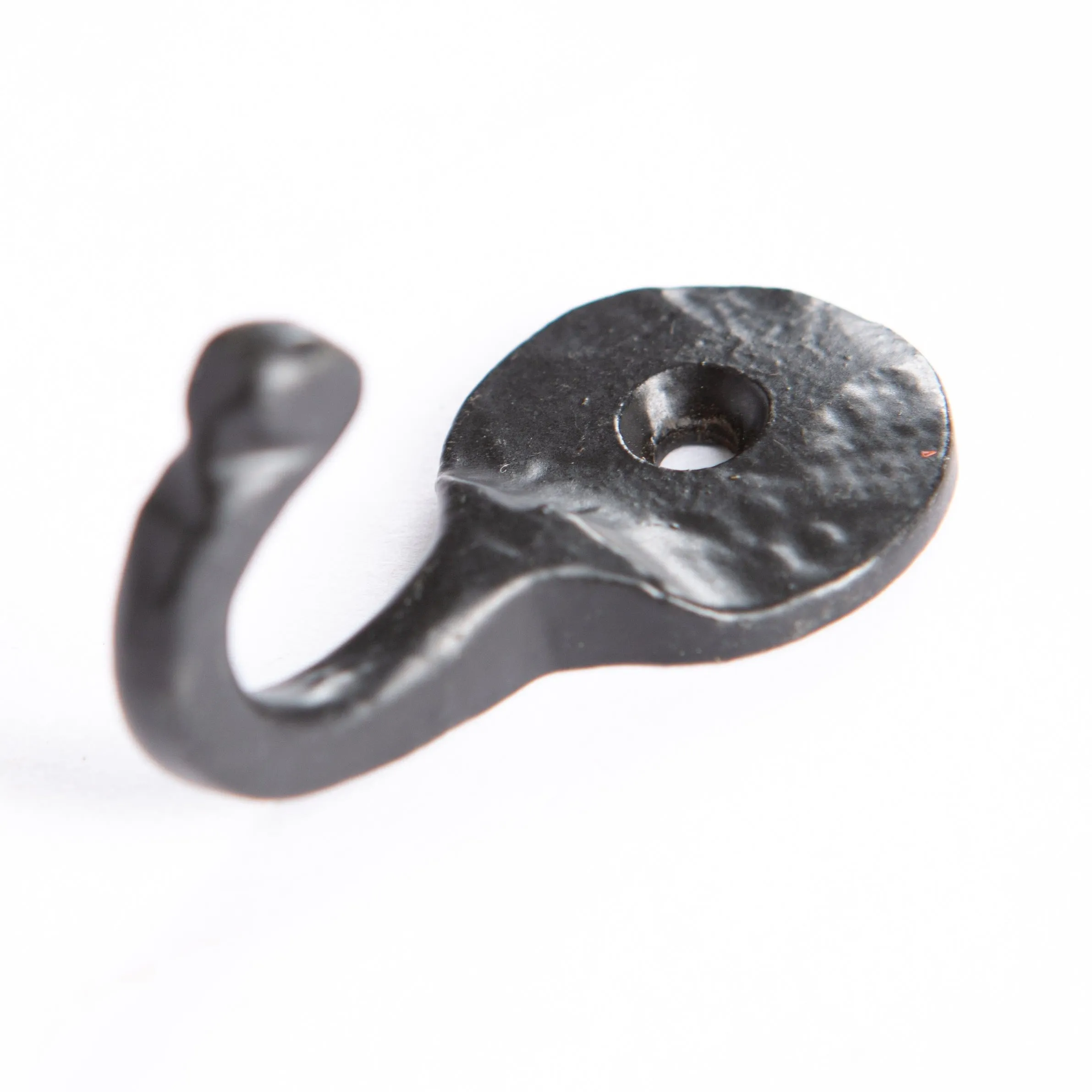 25mm x 45mm Black Hammered Round Plate Single Hook - By Hammer & Tongs