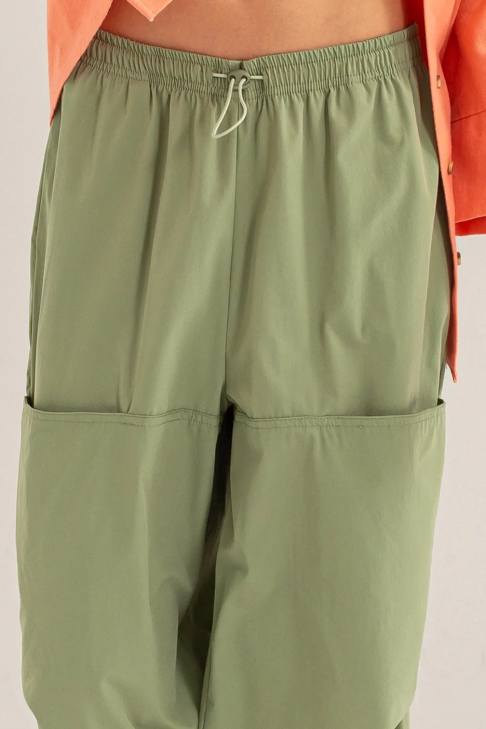 HF24E695-Drawstring Parachute Pants