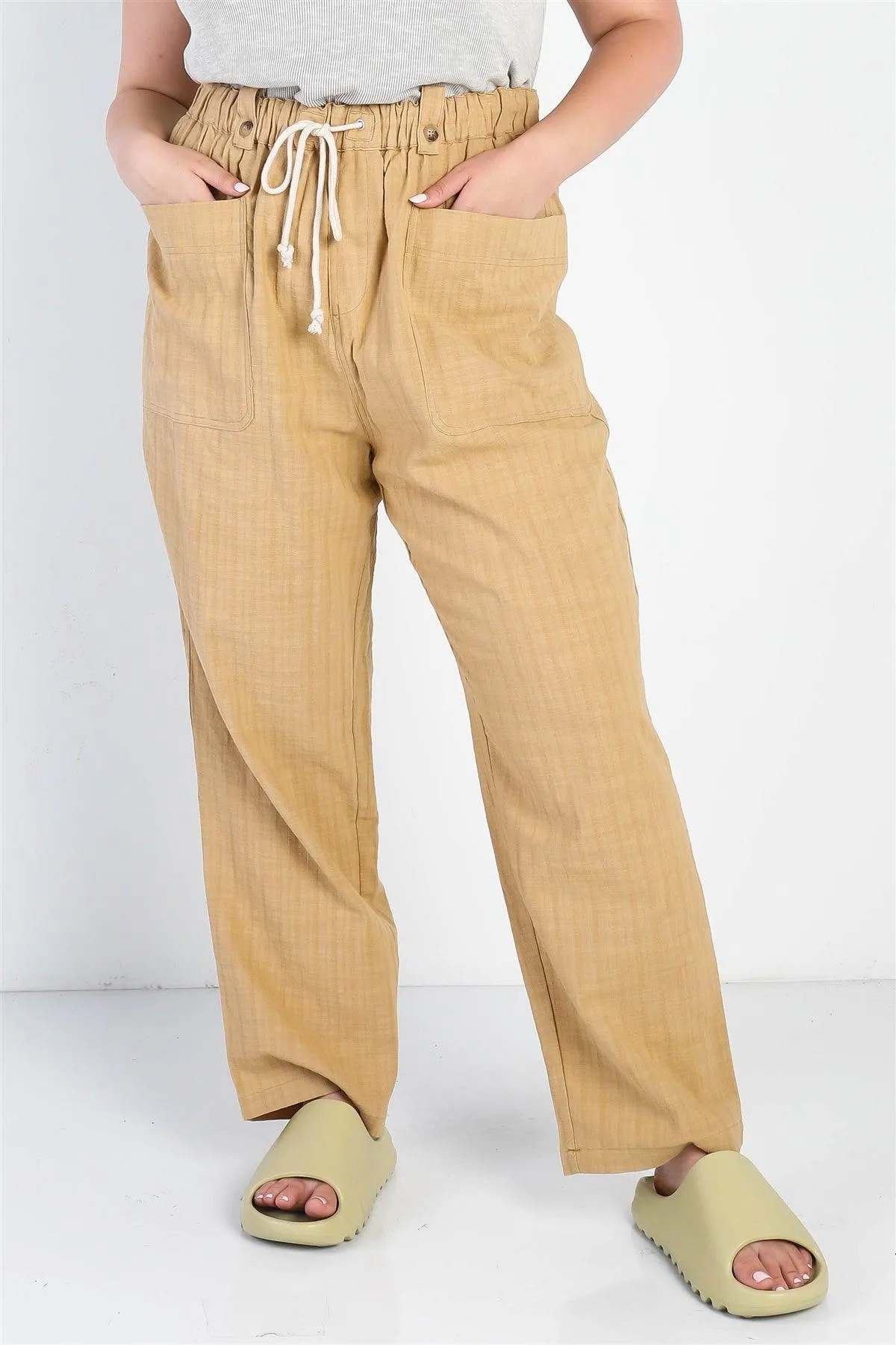 Junior Plus Camel Textured Two Pocket Pants /3-2-1