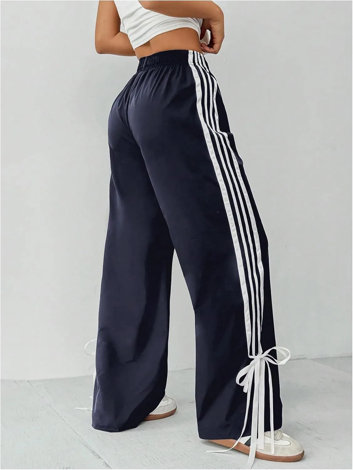 WDIRARA Women's Petite Side Striped Bowknot Track Pants Elastic Waist Wide Leg Baggy Sweatpants Streetwear
